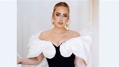 أديل تطل بالأبيض وتتصدر غلاف إحدى المجلات الشهيرة (صور)