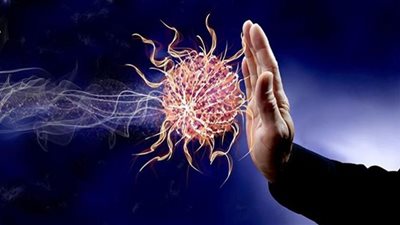 التخلي عن بعض المواد الغذائية يعزز منظومة المناعة.. طبيبة توضح