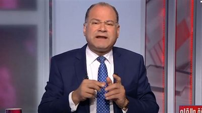 الديهي يشيد بمشروع الرمال السوداء.. الدولة تحول التراب لذهب | فيديو