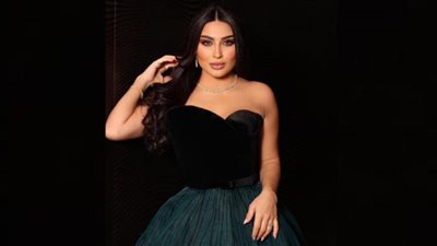 ناتاشا تحطف القلوب بالريش الناعم