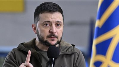 زيلينسكي يتعهد بتعزيز الدفاع الجوي الأوكراني