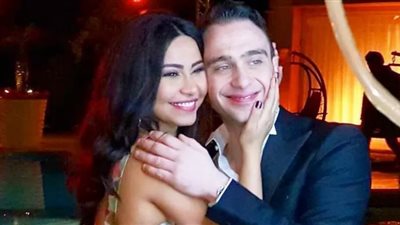 خبيرة تاروت تكشف مفاجأة عن مستقبل علاقة شيرين وحسام حبيب.. سحر قوي (فيديو)