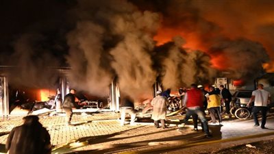 21 تايلانديًا من بين ضحايا حريق ضخم نشب في أحد فنادق كمبوديا
