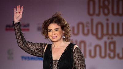 إلهام شاهين: اتكرمت كثيرًا فى 2022 ومتفائلة بعام 2023