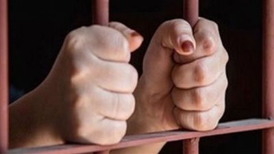 ضبط المتهمة بقتل شخص ابتزها بصور مخلة في القاهرة