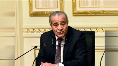 وزير التموين يشكل غرفة عمليات مركزية لمتابعة تسليم الدقيق