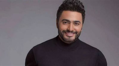 تامر حسني يوجه رسالة للمحبطين (شيلت طوب)