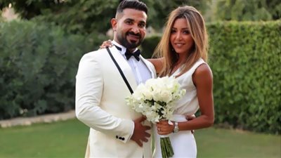 أحمد سعد يوجه رسالة رومانسية في رأس السنة لزوجته.. شاهد