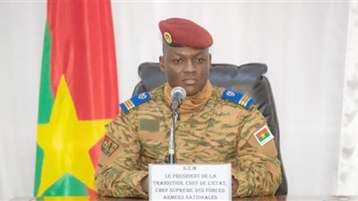 بمناسبة 2023.. بوركينا فاسو تفرج عن أكثر من 950 معتقلًا