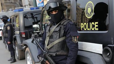 الأمن يضبط مرتكبي الفعل الفاضح بالطريق العام بالساحل