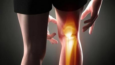 زيادة الوزن في منتصف العمر يزيد من خطر استبدال الركبة