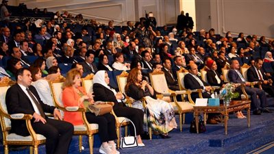 ممثلو الجاليات يطالبون بزيادة فروع البنوك المصرية حول العالم.. شاهد