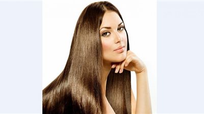 اصنعي ماسك الكيراتين الطبيعي لفرد الشعر ولمعانه
