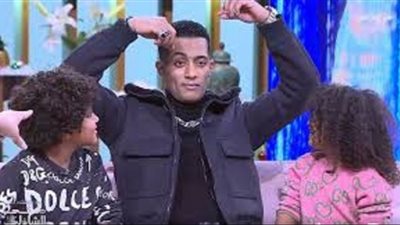 نجل محمد رمضان يشاركه غناء 