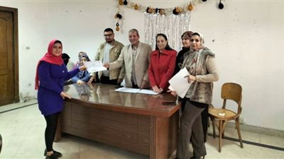 القوى العاملة تعلن تسليم شهادات التدريب على مهن التفصيل وميكانيكا السيارات بالإسكندرية