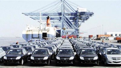 إعفاء سيارات المصريين بالخارج.. فكرة خارج الصندوق