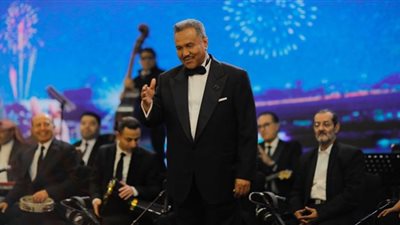 أجواء ملكية داخل حفل محمد عبده في القاهرة (صور)