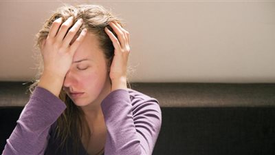 طبيب يكشف 3 حقائق غير واضحة عن الشعور بالتعب المستمر