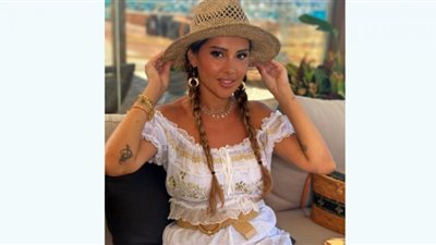 ياسمين رئيس فى أحدث ظهور.. إطلالة صيفية جريئة