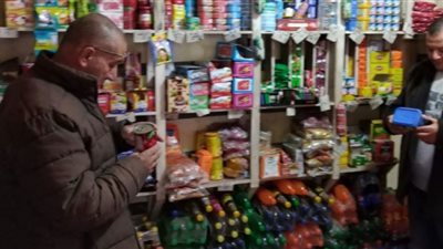 حملات تموينية على الأسواق والمحال بكفر الشيخ