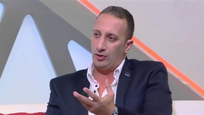 أحمد عبدالمجيد يطارد عمرو عبدالجليل فى الضاحك الباكى