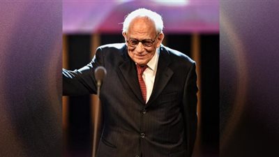 رشوان توفيق يتنبأ بموعد وفاته.. وابنته تكشف سرا خطيرا (فيديو)