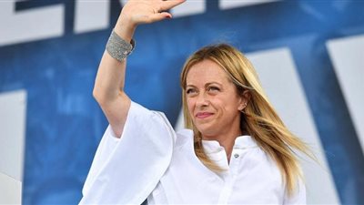 رئيس إيطاليا يُكلف جورجيا ميلوني بتشكيل الحكومة الجديدة