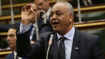 مصطفى بكري يكشف حقيقة دفع 20 ألف جنيه لصندوق الأسرة قبل الزواج (فيديو)