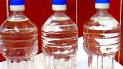 ضبط 6 أطنان خل مجهولة المصدر داخل مخزن فى الجيزة