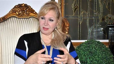 الدماطي: الدولار مرهون بالعرض والطلب وليس باستقالة محافظ المركزي