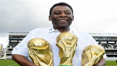 ألعاب نارية تحية لموكب جثمان بيليه (شاهد)