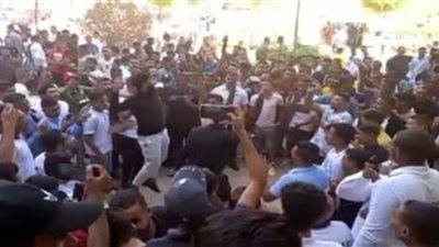 طلاب في مرمى الفصل والسبب سوء الأخلاق