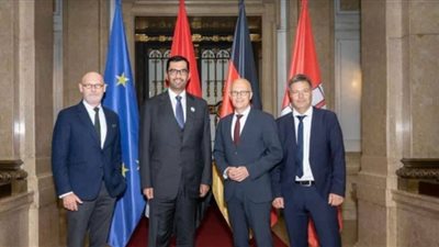 وزير الصناعة الإماراتي: نسعى للحد من الانبعاثات ودعم العمل المناخي