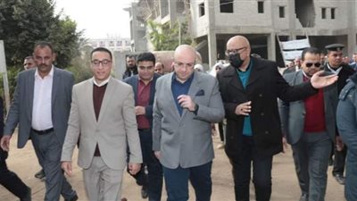 محافظ بني سويف يتابع مشروعات المرحلة الأولى من مبادرة حياة كريمة