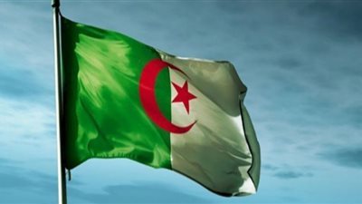 اندلاع 10 حرائق في 7 ولايات وتكثيف الجهود لإخمادها بالجزائر