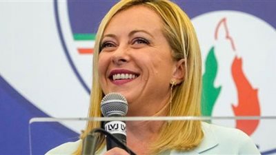ميلوني تؤدي اليمين الدستورية كرئيسة لوزراء إيطاليا