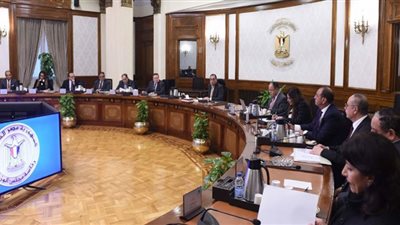 متابعة حكومية لأولويات الإفراج عن السلع والبضائع وتوازن الأسعار