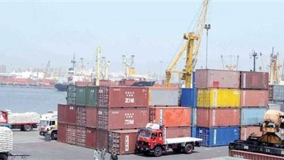 انخفاض أسعار الأعلاف 50%.. بشرى سارة من الغرف التجارية