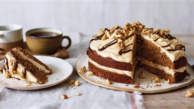 حضري كيكة الشوكولاتة بكريمة القهوة اللذيذة في وقت قياسي