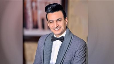 سمسم شهاب يطالب جمهوره الدعاء لزوجته بالشفاء من ورم خبيث