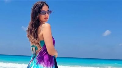 مايوه درة زروق مستوحى من ألوان البحر