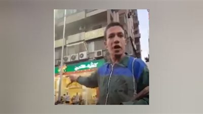 بعد طرد عامل نظافة من مطعم كشرى التحرير.. الباز: حقك على راسنا