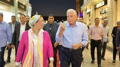 وزيرة البيئة والمحافظ يعلنان شرم الشيخ خالية من الأكياس البلاستيكية