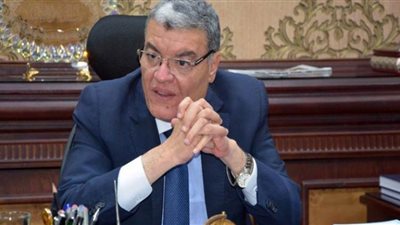 نقل محافظ المنيا لمستشفى الجامعة نتيجة تعرضه لوعكة صحية