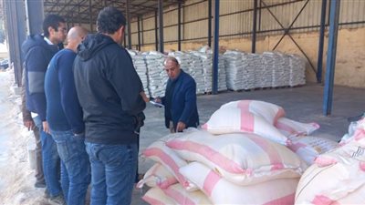 الزراعة والتموين تواصلان حملات التفتيش على مصانع الأعلاف ومخازن الخامات