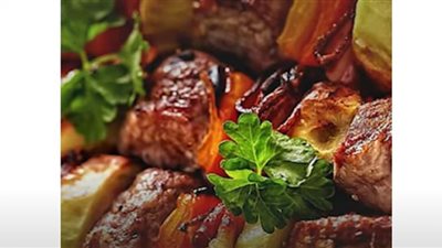 رجل يأكل 124 وجبة كباب (شاهد)