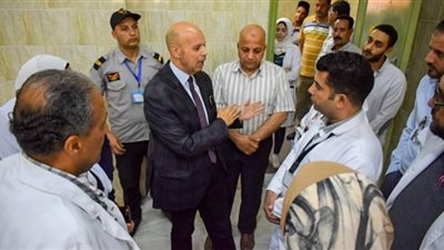 وكيل صحة الشرقية يتفقد سير العمل بمستشفي فاقوس المركزي