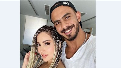 نسرين طافش تصدم جمهورها بالبكيني وزوجها يعلق| فيديو