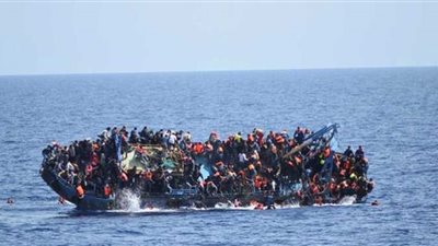 سفينتا إنقاذ تنقذان عشرات المهاجرين في البحر المتوسط