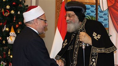 مفتي الجمهورية يلتقي البابا تواضروس للتهنئة بعيد الميلاد المجيد